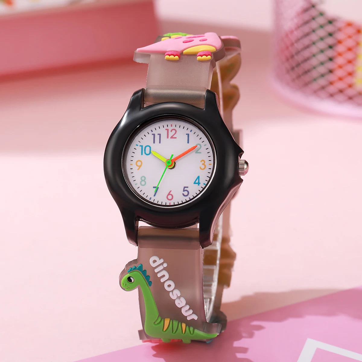 Cute and fashionable dinosaur pattern silicone watch band with colorful plastic dial, simple quartz wristwatch, suitable for Chr