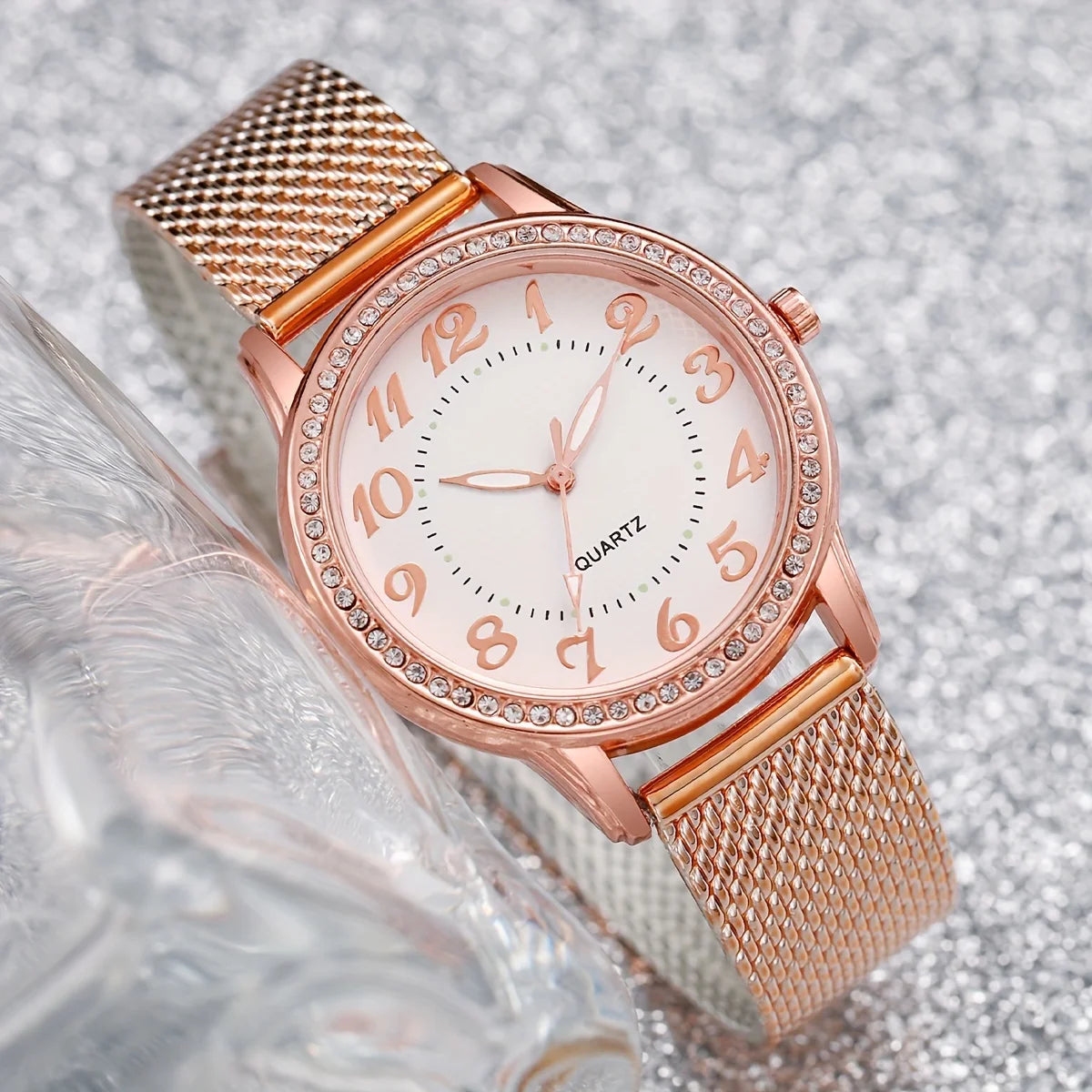 2pcs/set Women's Watch Fashion PU Quatrz Watch With Heart-shaped Bracelet Set (Box Not Included )